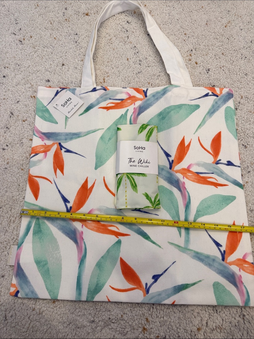 Soha Living from Hawaii. Tropical Leaf Print Tote Bag and Wine Chiller
